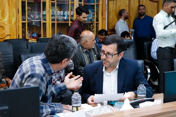 وعده‌های دولت وفاق در آستانه عمل طی ملاقات مردمی استاندار اصفهان