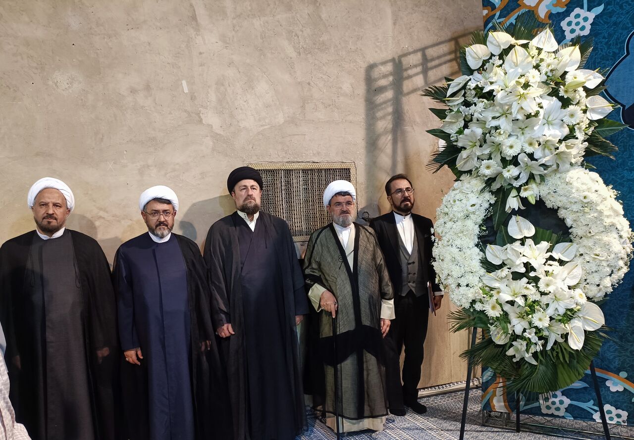 پوستر جشنواره «روح‌الله» با حضور حجت‌الاسلام سیدحسن خمینی رونمایی شد