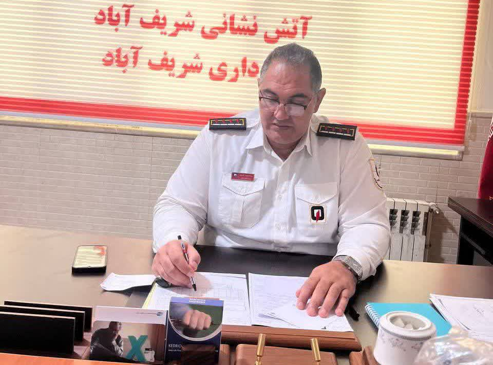بیش از ۳۰ مار در شریف‌آباد پاکدشت زنده گیری شد