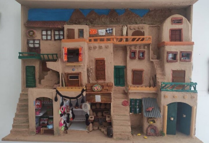 زنی که از خاک زندگی میسازد