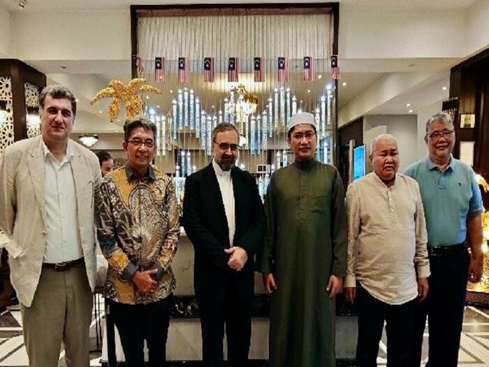 دیدار یک مالزیایی با امام خمینی (ره) به نمادی از پیوندهای ایران و مالزی تبدیل شد