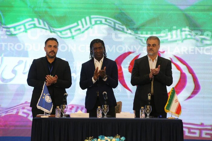 امضای قرارداد رسمی سیدورف با استقلال در روز دعوت قلعهنویی به گرفتن تصمیمات شجاعانه