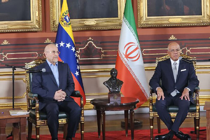 Parliament Speaker Mohammad-Baqer Qalibaf (L) meets with his Venezuelan counterpart, Jorge Rodríguez , June 2, 2025.
