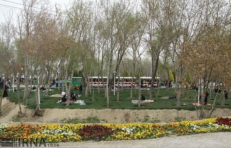 نیاز آبی فضای سبز اصفهان سالانه ۸۷ میلیون مترمکعب است