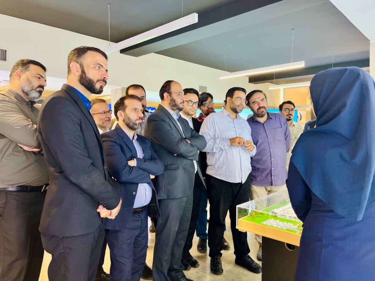 بازدید مدیران سیما از نمایشگاه دستاوردهای صنعت هسته‌ای