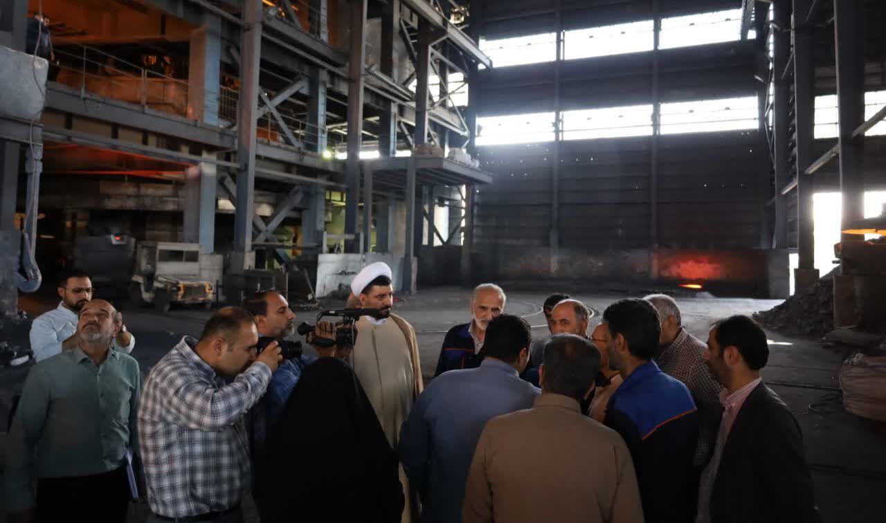 ناترازی برق گریبانگیر صنعت فروسیلیس ملایر/حضور میدانی مدیران برای گره‌گشایی+فیلم