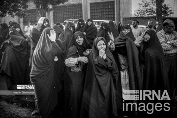 IRNA publica una serie de fotografías nunca antes vistas del funeral más grande del mundo