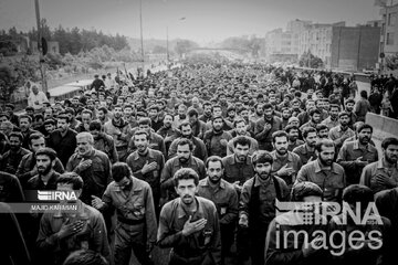 IRNA publica una serie de fotografías nunca antes vistas del funeral más grande del mundo