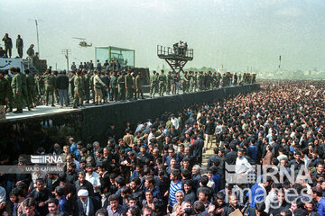 IRNA publica una serie de fotografías nunca antes vistas del funeral más grande del mundo