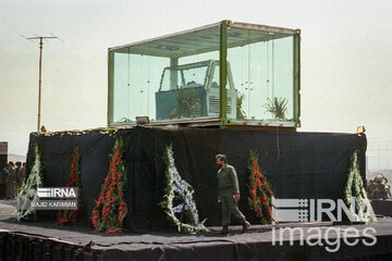 IRNA publica una serie de fotografías nunca antes vistas del funeral más grande del mundo