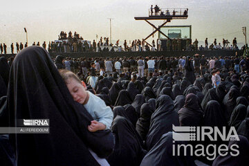 IRNA publica una serie de fotografías nunca antes vistas del funeral más grande del mundo