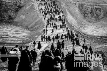 IRNA publica una serie de fotografías nunca antes vistas del funeral más grande del mundo