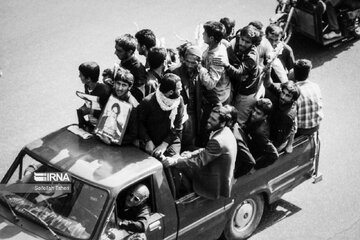 IRNA publica una serie de fotografías nunca antes vistas del funeral más grande del mundo