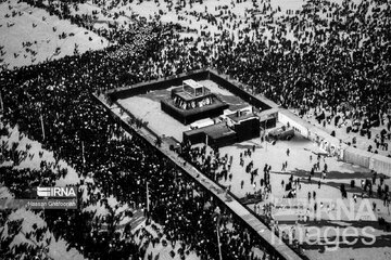 IRNA publica una serie de fotografías nunca antes vistas del funeral más grande del mundo