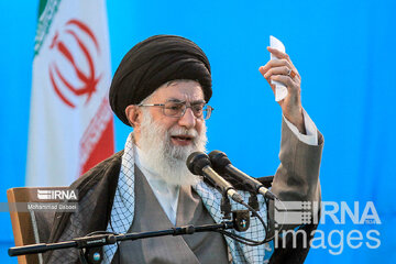 حضور رهبر انقلاب در سی و پنچ مراسم سالگرد رحلت امام خمینی (ره)