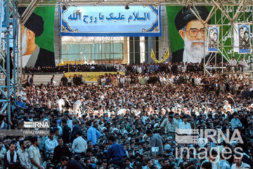 حضور رهبر انقلاب در سی و پنچ مراسم سالگرد رحلت امام خمینی (ره)
