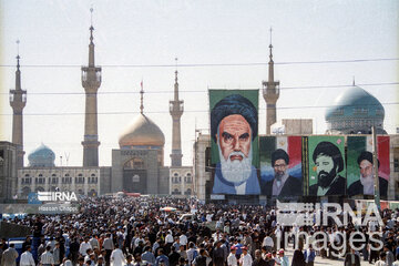 حضور رهبر انقلاب در سی و پنچ مراسم سالگرد رحلت امام خمینی (ره)