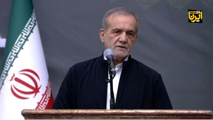 پزشکیان: اگر به گفتار امام عمل کنیم، هیچ قدرتی نمی‌تواند به ما زور بگوید