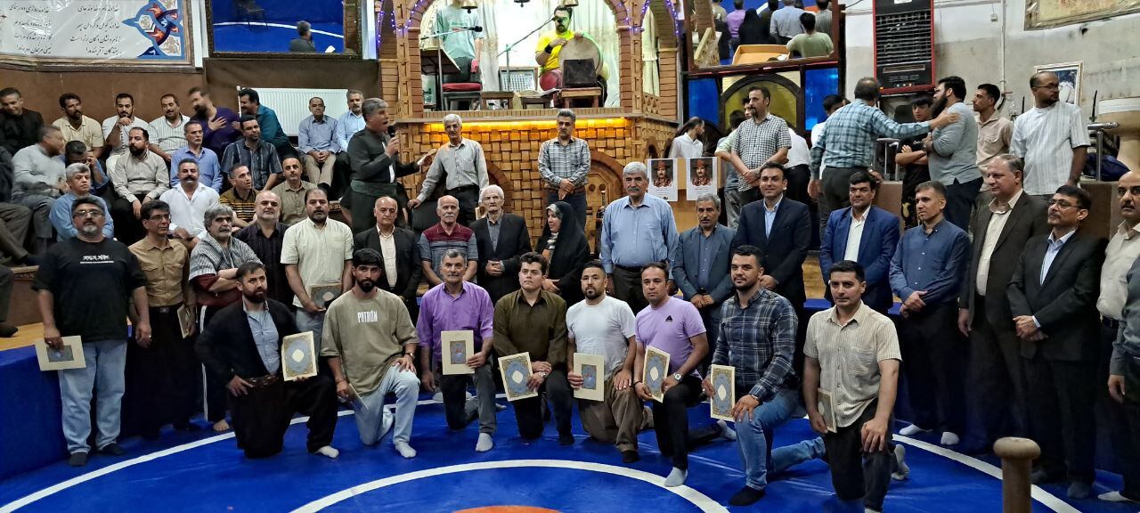 آیین بزرگداشت مرحوم مرشد «حسن دیوانی» در سنندج برگزار شد +فیلم