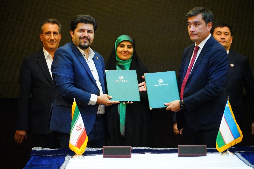تهران و تاشکند یادداشت تفاهم توسعه‌ همکاری‌های ترانزیتی امضاء کردند