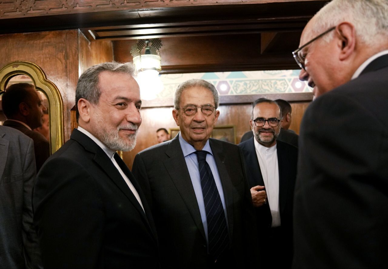 گزارش الاهرام از سفر عراقچی به قاهره؛ مصر و ایران به هم نزدیکتر میشوند