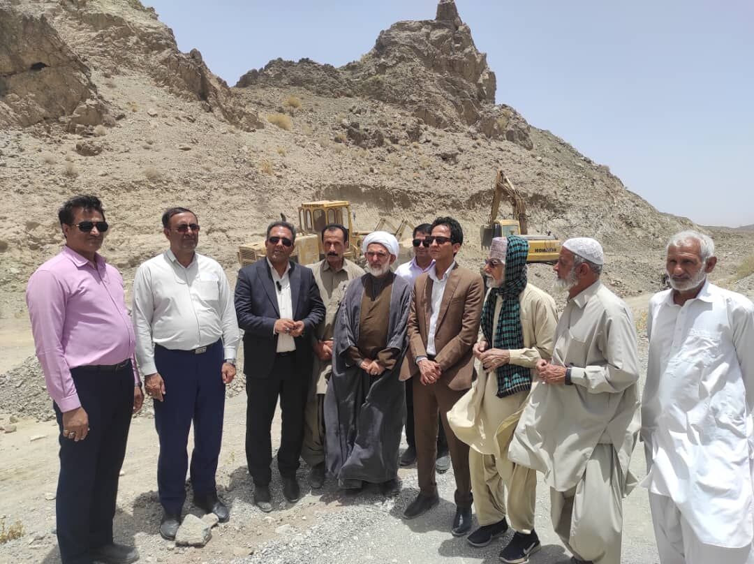 انتقاد نماینده مجلس از روند کند اجرای جاده‌ دسترسی ۳ استان جنوب‌شرق کشور+فیلم