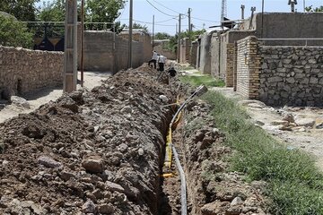 عملیات لوله‌گذاری آب در ۲۹ روستای شهرستان دشتیاری انجام شد