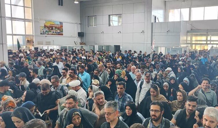 آمادگی کامل مرز مهران برای خدمترسانی به زائران در روزهای تاسوعا و عاشورا آمادگی کامل مرز مهران برای خدمترسانی به زائران در روزهای تاسوعا و عاشورا