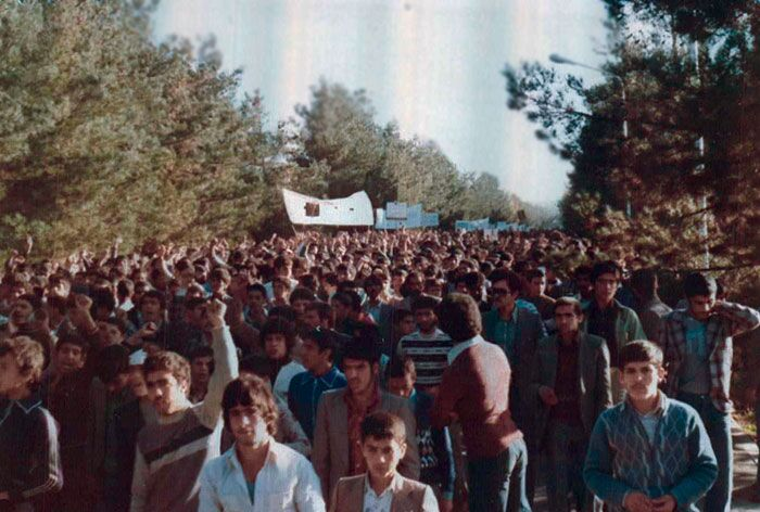 نگاهی کوتاه به احوال اصفهان در خرداد ۱۳۴۲