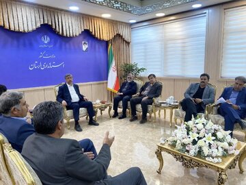 استاندار: مدیران ناهماهنگ با برنامه توسعه لرستان کنار گذاشته می‌شوند
