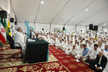 سرپرست حجاج ایرانی در عرفات: امام خمینی (ره) احیاگر حج ابراهیمی است