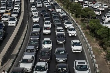 ترافیک در آزادراه قزوین - البرز پرحجم است