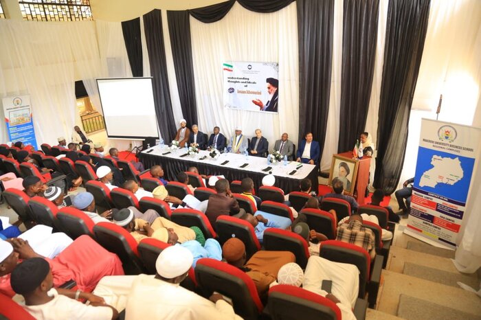 بزرگداشت یاد و خاطره امام خمینی (ره) در دانشگاه «ماکرره» اوگاندا