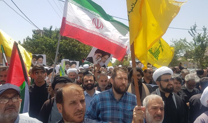 مردم قم در سالروز قیام ۱۵ خرداد با آرمانهای امام راحل تجدید میثاق کردند