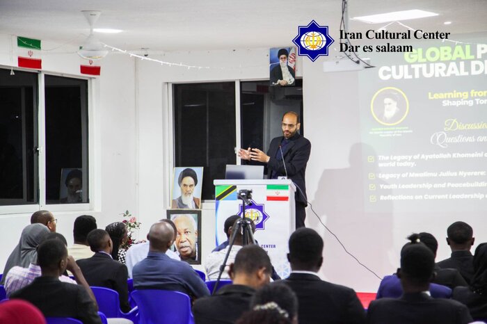 امام خمینی (ره) یک اصلاحگر اجتماعی با تاکید بر وحدت در برابر بدخواهان بود