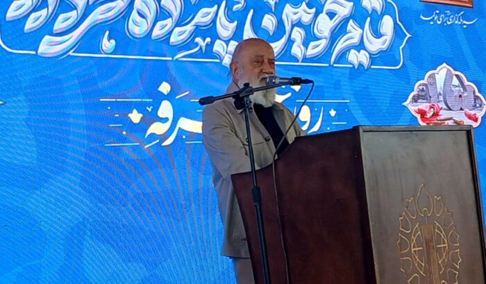 گرامیداشت ۵۶ شهید قیام ۱۵ خرداد با گلباران مزار آنان در تهران