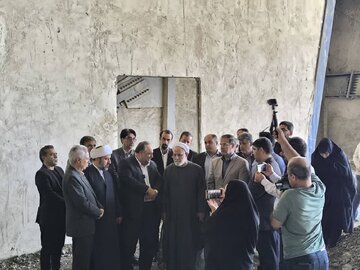 تحقق مطالبه مردم هرسین برای تکمیل سینما انقلاب در آینده ای نزدیک
