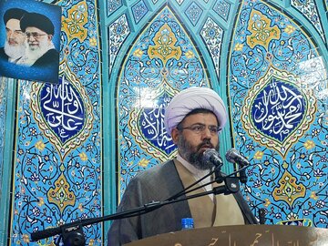 امام جمعه کنگاور: عید قربان فرصتی برای رهایی از تعلقات دنیوی و تقرب به خداست