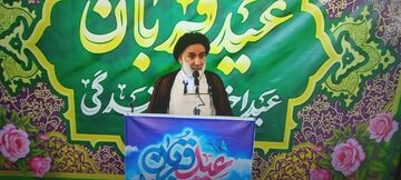 امام جمعه شهرکرد بر تقویت وحدت و همدلی و پرهیز از مشاجره‌های سیاسی تاکید کرد