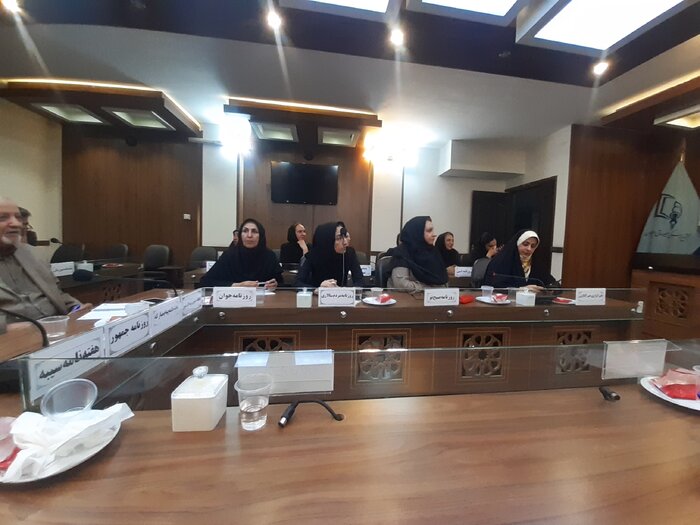 مشاور رییس جمهور: دولت به دنبال بهبود معیشت بازنشستگان است
