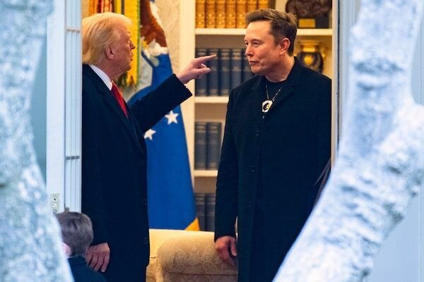 Elon Maskın növbəti addımı: Demokratlara yaxınlaşmaq, yoxsa üçüncü partiya qurmaq?