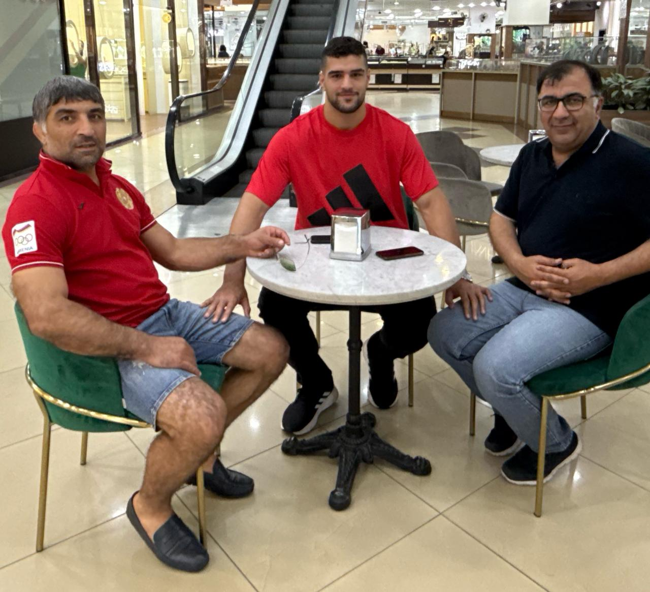واکنش معصومی به تغییر تابعیت