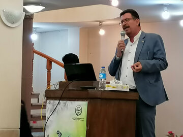 آینده کشاورزی کشور از مسیر مراکز رشد می‌گذرد
