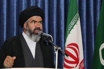 امام جمعه بهارستان: بزرگداشت غدیر در اصل زنده نگه‌داشتن ولایت است