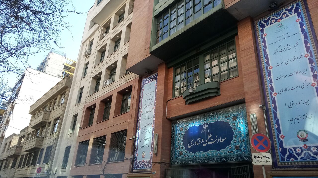 توقف صدور مجوزهای کسب و کار توسط معاونت عل...