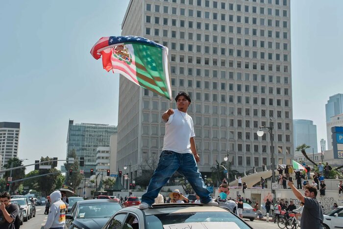 روایت تصویری از چهارمین روز اعتراضات مهاجرتی در آمریکا