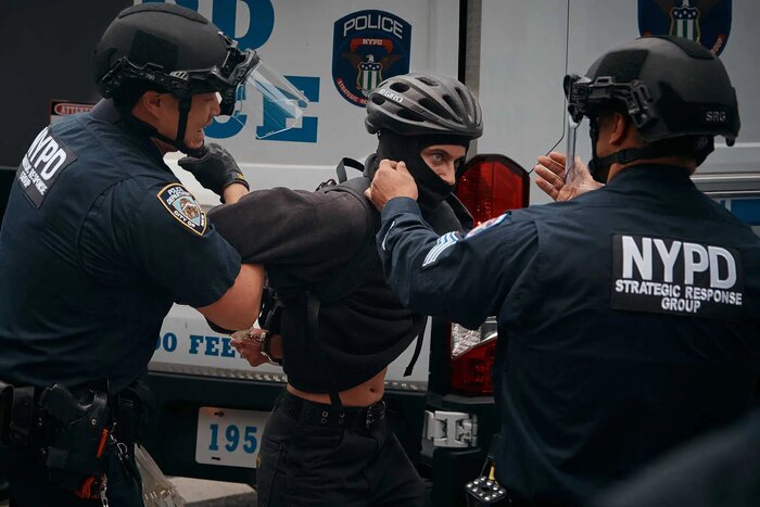 روایت تصویری از چهارمین روز اعتراضات مهاجرتی در آمریکا