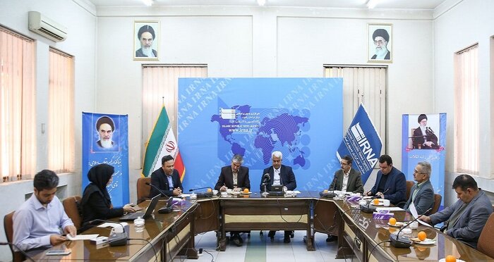 میزگرد «از هنر دست تا برند، سوغات زیارت و بسته بندی»/ بخش نخست