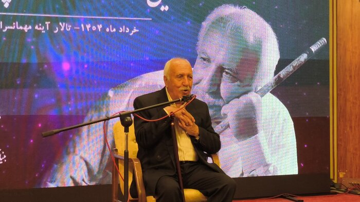 استاندار اصفهان: هنرمند، روشنی‌بخش راه تعالی انسان است