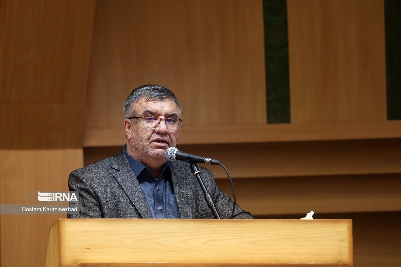 نماینده مجلس: برنامه‌های مدنی‌زاده نویدبخش حرکتی تازه در ساماندهی اقتصاد کشور است